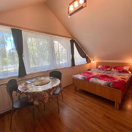 Elso Fecske Apartmanok 希欧福克 外观 照片