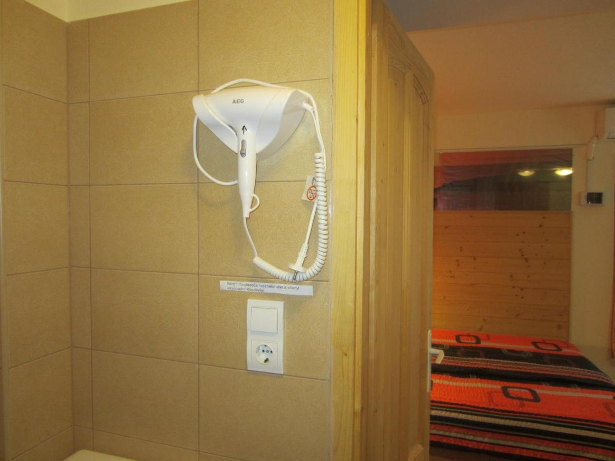 Elso Fecske Apartmanok 希欧福克 外观 照片
