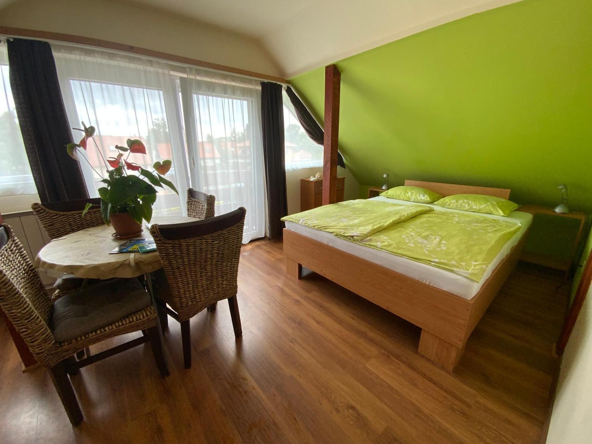 Elso Fecske Apartmanok 希欧福克 外观 照片
