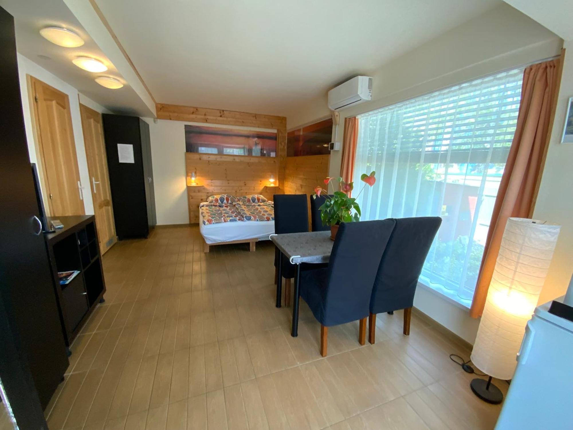 Elso Fecske Apartmanok 希欧福克 外观 照片